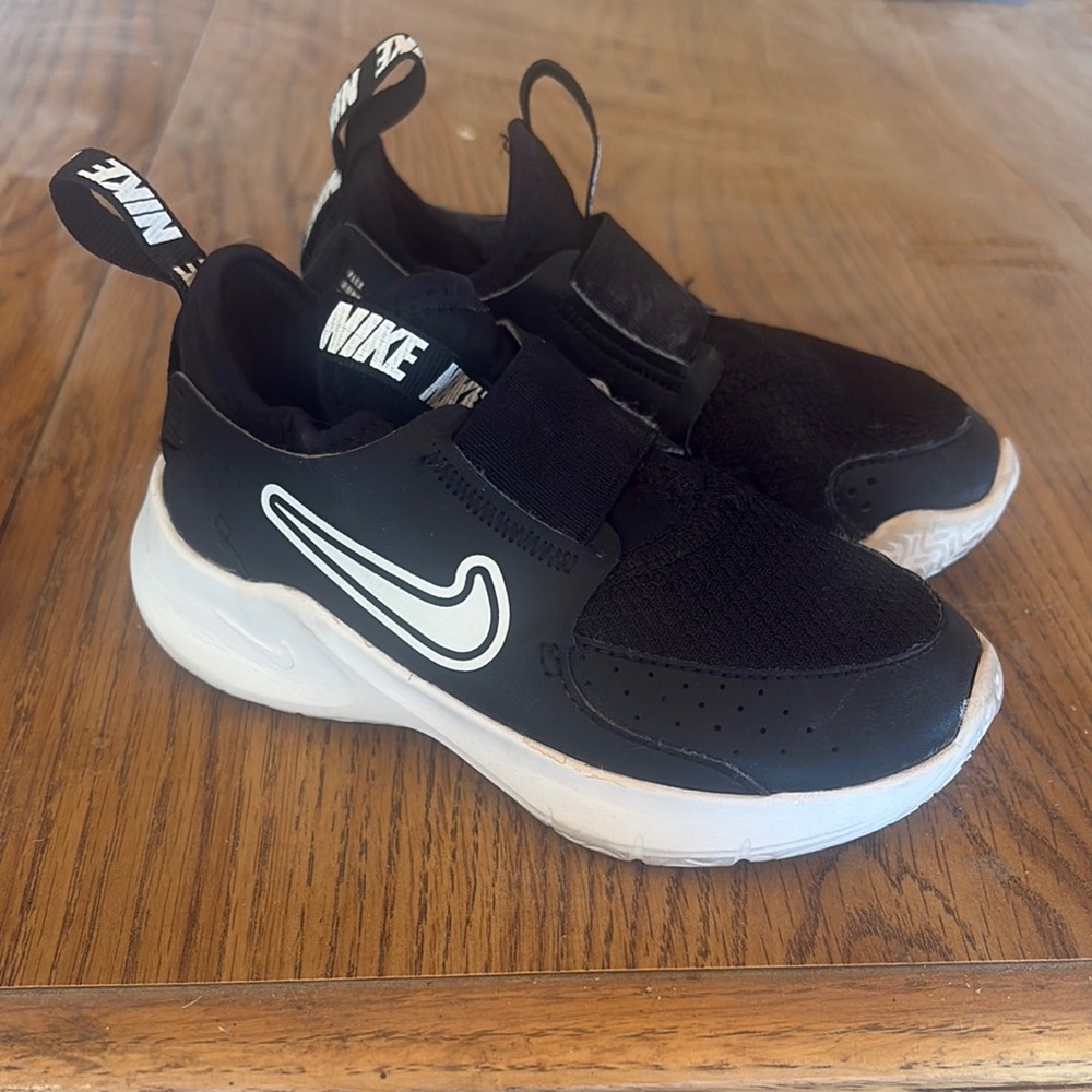 Nike Black and White Slip-On Sneakers with Elastic Strap